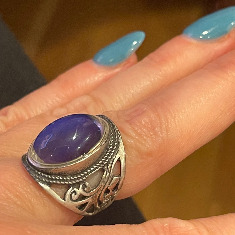 "MOOD" RING